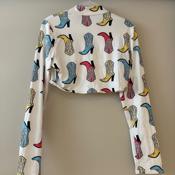 Nylon Apparel Long Sleeve Sleeve Cropped Cowboy Boots Multiple Color Shirt - Picture 1 of 5